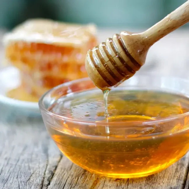 Beauty Formulas Honey and Almond Facial Scrub 5 oz / 150 ml - Uncover healthy, radiant skin with Beauty Formulas - Image 5